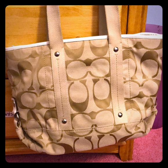 Coach Handbags - Coach purse, small tote style